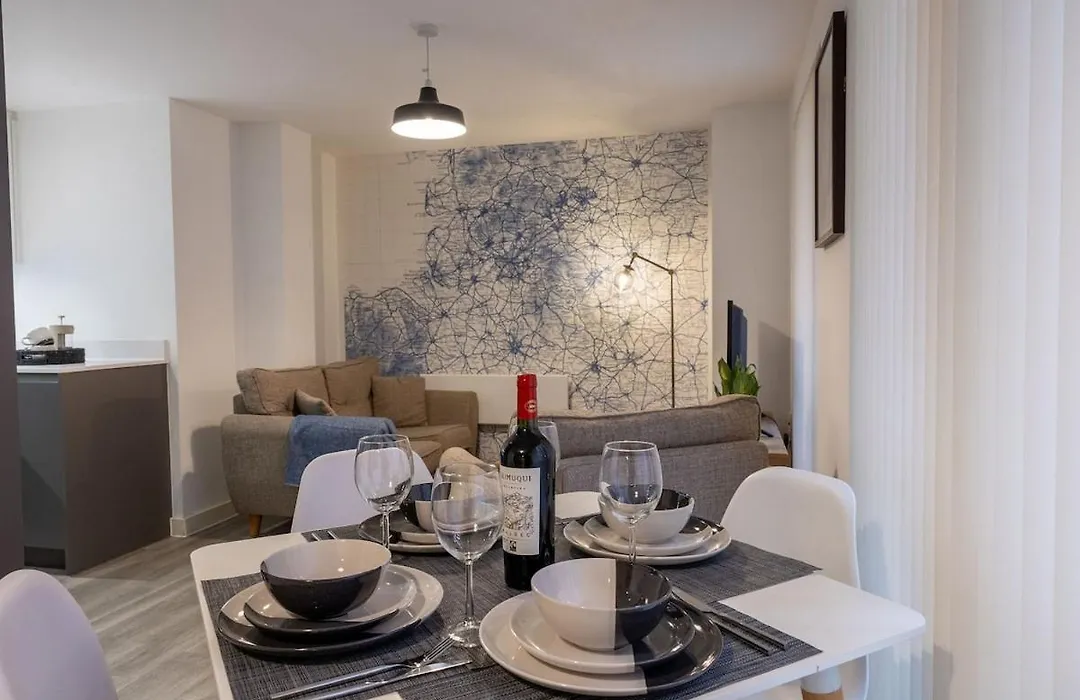 Modern 2 Bed - Next To Ao Arena & Picadilly Station - Central Manchester - Parking & Local Transport Links-1